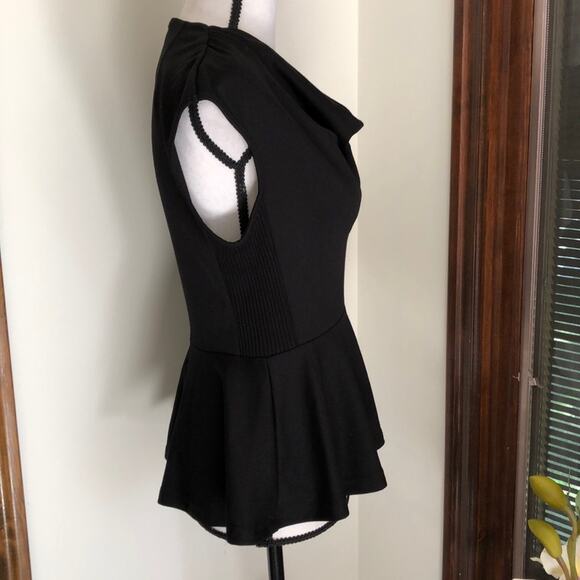 Cable and Gauge | Peplum Short Sleeve Top Size S - Picture 3 of 8